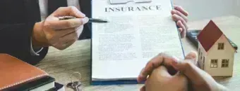 Самые нелепые страховые случаи, которые реально были оплачены