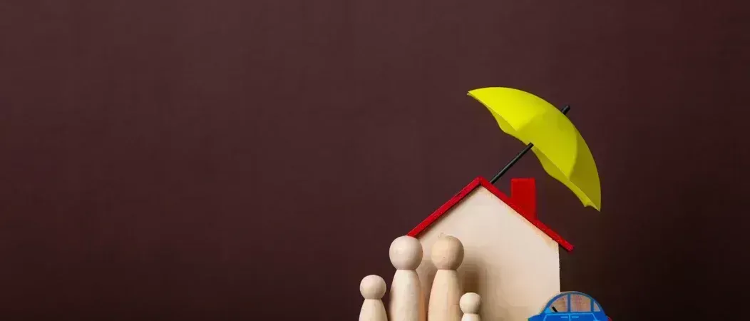Страховка при аренде жилья: кто и за что отвечает